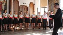 Dětský pěvecký sbor z Hongkongu YIP´s  Children´s Choir music nadchnul na svém pátečním koncertě diváky v Jezuitském sále hotelu Růže.