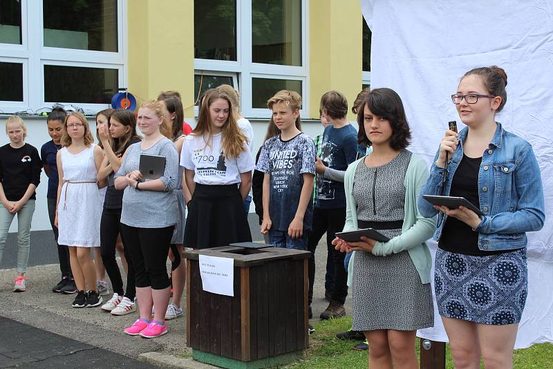 Otevření nově upravené dendrologické stezky v Základní škole Plešivec v Českém Krumlově.