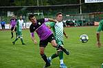 Fotbalisté Českého Krumlova (v zeleném) nečekaně doma podlehli Jankovu 0:2.