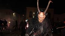 Diváci se během Krampus show Kaplice náramně dobře bavili.