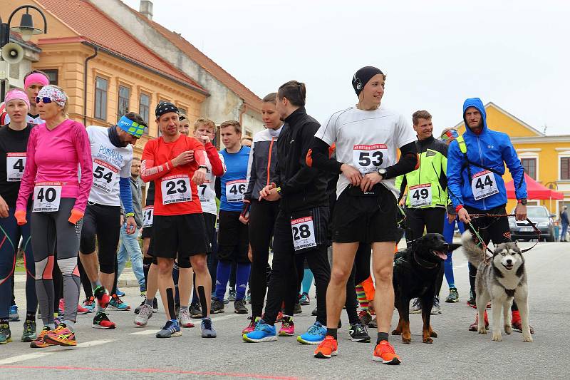 Přes Benešov nad Černou vedla trasa Horského maratonu a Novohradského ultra trailu.