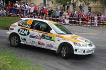 Pro Jana Jakubce i  Pavla Kacerovského (na snímku), kteří měli letos za sebou v seriálu Mediasport Mezinárodního mistrovství České republiky jen dva společné starty, znamenala XXXV. Rally Bohemia velkou neznámou.