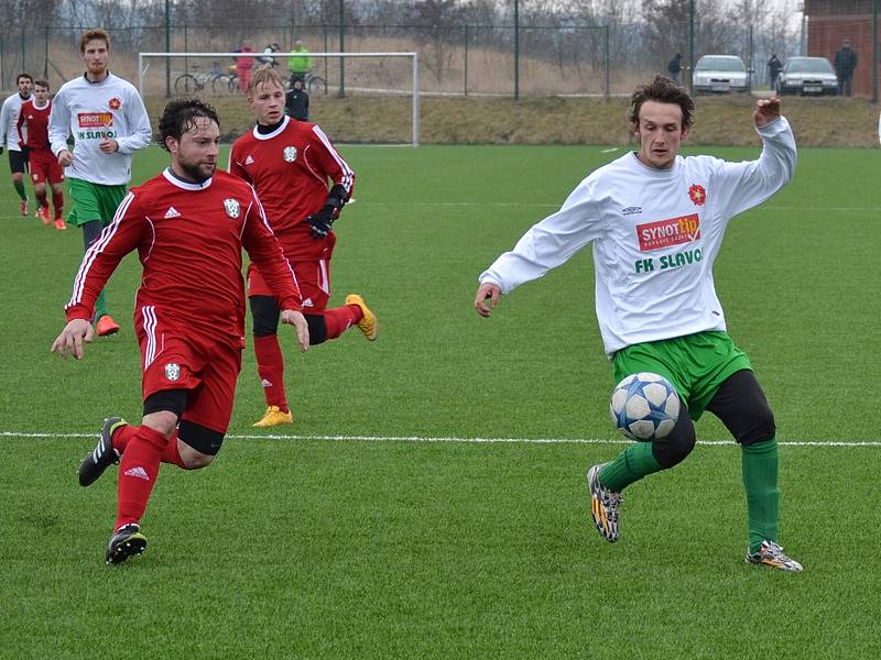 Generálka: FK Slavoj Český Krumlov (v bílém) - SK Jankov 2:0 (1:0).