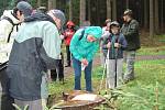 Nordic Walking branou Novohradských hor v Benešově nad Černou se konal i navzdory dešti.