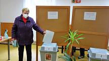 V pátek 8. října se otevřela volební místnost také v Loučovicích.