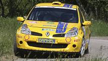 Nejlepšího umístění z našich domácích posádek při 40. Rallye Český Krumlov dosáhli Jiří Trojan a Eva Trojanová na Renaultu Clio R3 (na snímku z trati RZ 14), kteří v konečném hodnocení skončili na 22. místě absolutně a čtvrtí ve své třídě.