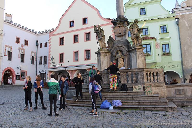 Českokrumlovští studenti se 20. září 2019 přidali k celosvětové stávce za klima.