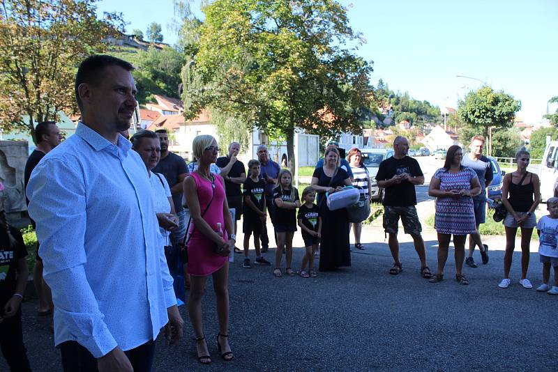 V krumlovském Skleníku sídlí Sportovní klub karate Český Krumlov .