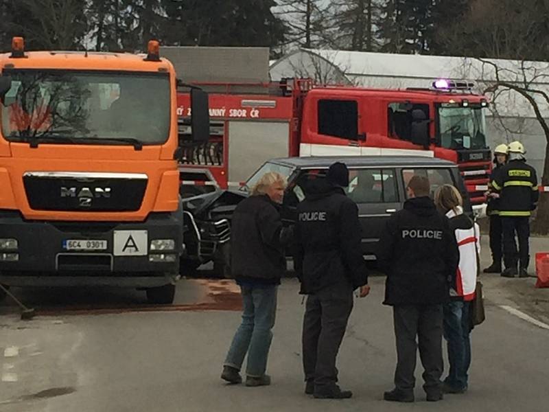 Policie naháněla zloděje auta na Kaplicku.