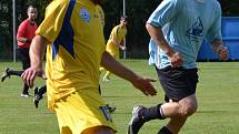 I.B třída (skupina A) - 5. kolo (4. hrané): SK Zlatá Koruna (modré dresy) - Vltavan Loučovice 1:1 (0:1).