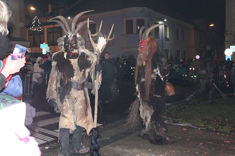 Krampus show v Kaplici v roce 2017.