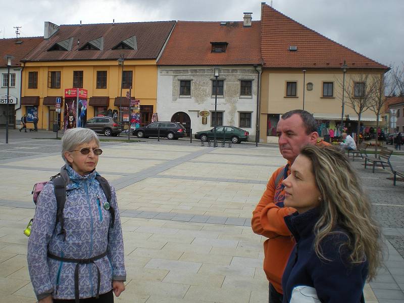 V Kaplici dobrovolníci sesbírali téměř dvacet pytlů různého odpadu.