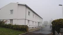 Azylové zařízení ve Wullowitzu leží jen pár desítek metrů od hraničního přechodu v Dolním Dvořišti.