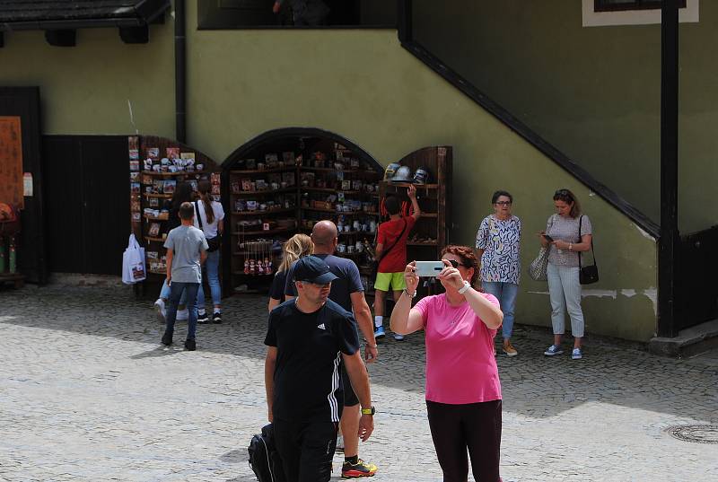 Český Krumlov o prodlouženém červencovém víkendu.