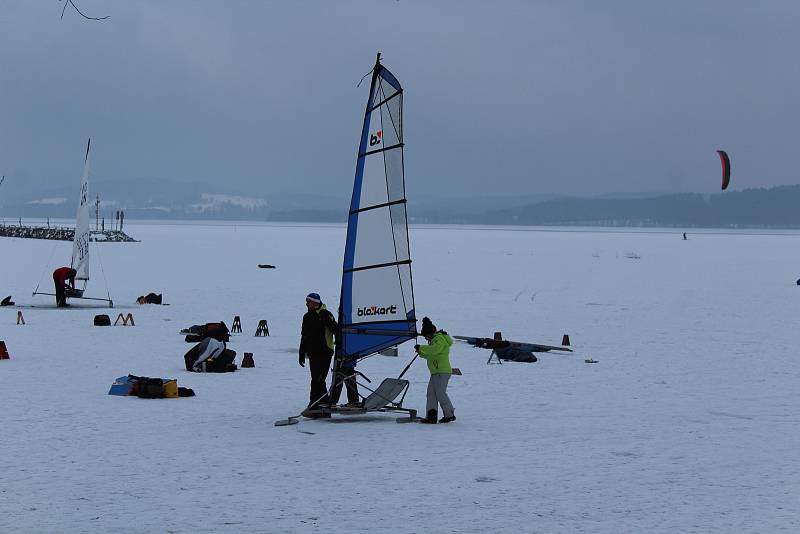 Lipno Ice Marathon prověřil na osm desítek borců, kteří nejsou z cukru.