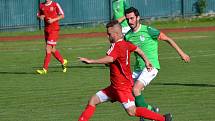 Ondrášovka KP – 30. kolo: FK Slavoj Český Krumlov (zelené dresy) – TJ Jiskra Třeboň 1:1 (0:1).