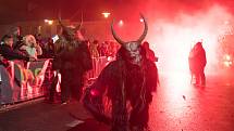 Diváci se během Krampus show v Kaplici náramně bavili.