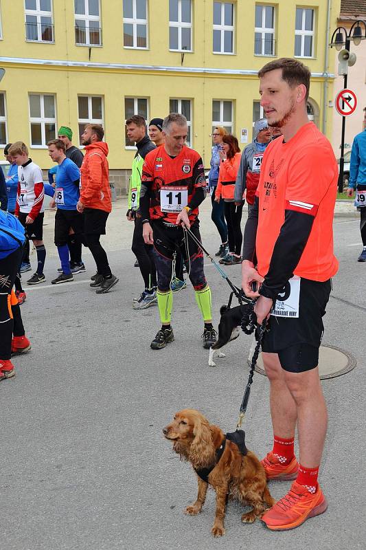 Přes Benešov nad Černou vedla trasa Horského maratonu a Novohradského ultra trailu.