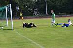 Ondrášovka KP muži – 6. kolo: FK Slavoj Český Krumlov (zelené dresy) – TJ Hluboká nad Vltavou 2:0 (2:0).