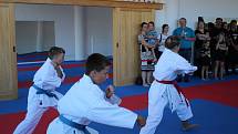 V krumlovském Skleníku sídlí Sportovní klub karate Český Krumlov .