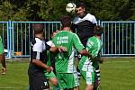 I.B třída (skupina A) - 4. kolo (5. hrané): TJ Černá (v černém) - FK Dynamo Vyšší Brod 1:2 (1:0).