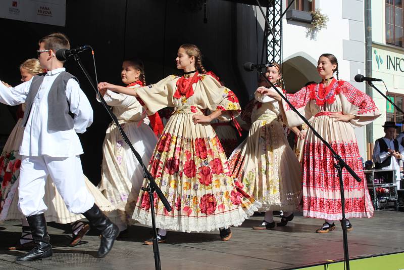 Vystoupení chorvatského souboru Kulturno umjetničko društvo "Ivančice".