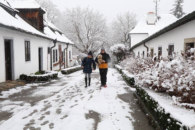 Pohádkově zasněžený Krumlov.