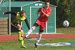 Fotbalisté Netolic (v červeném) zůstávají po porážce 1:3 s Kaplici na poslední příčce I.A třídy skupiny A.