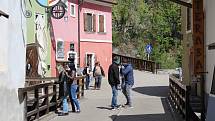 Český Krumlov o prvním májovém víkendu.