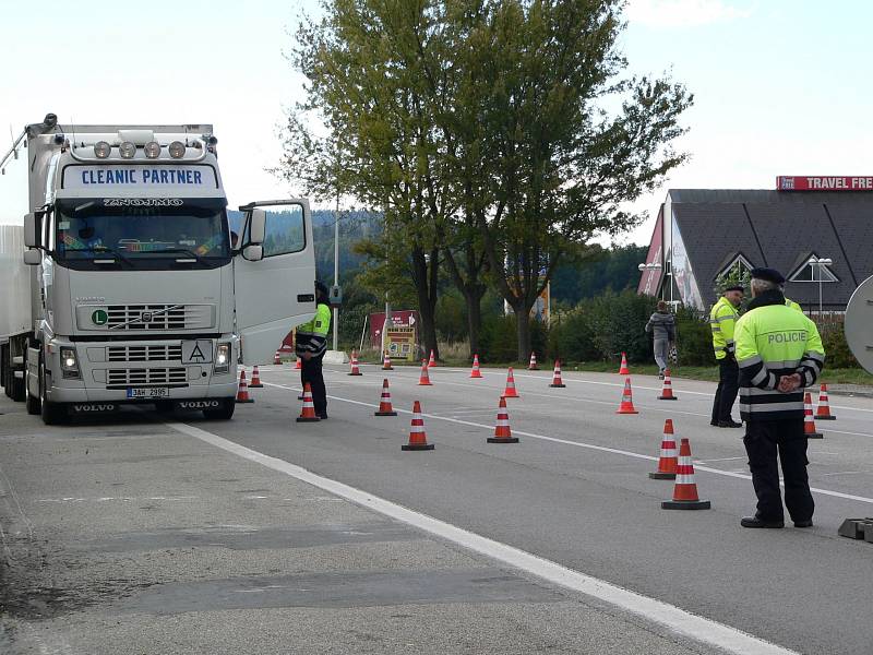 Cvičení policie a české armády na hraničních přechodech v Dolním a Horním Dvořišti.