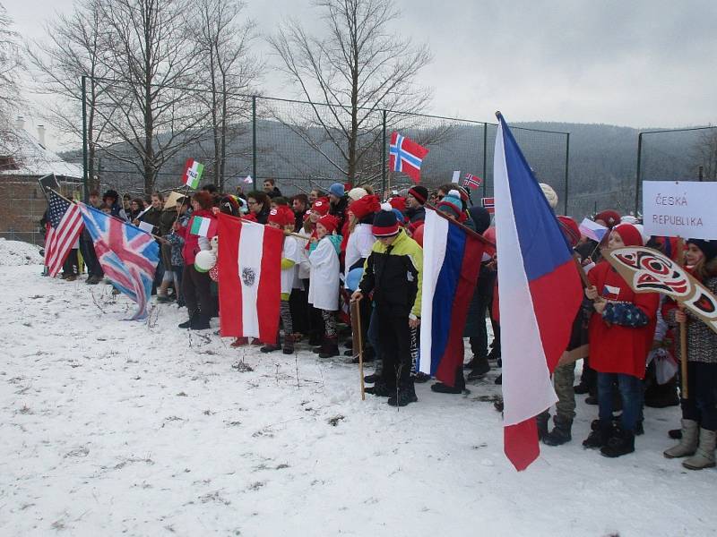 Slavnostní zahájení olympijských her v Loučovicích.