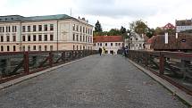 Český Krumlov a zámek už zase zejí neobvyklou prázdnotou.