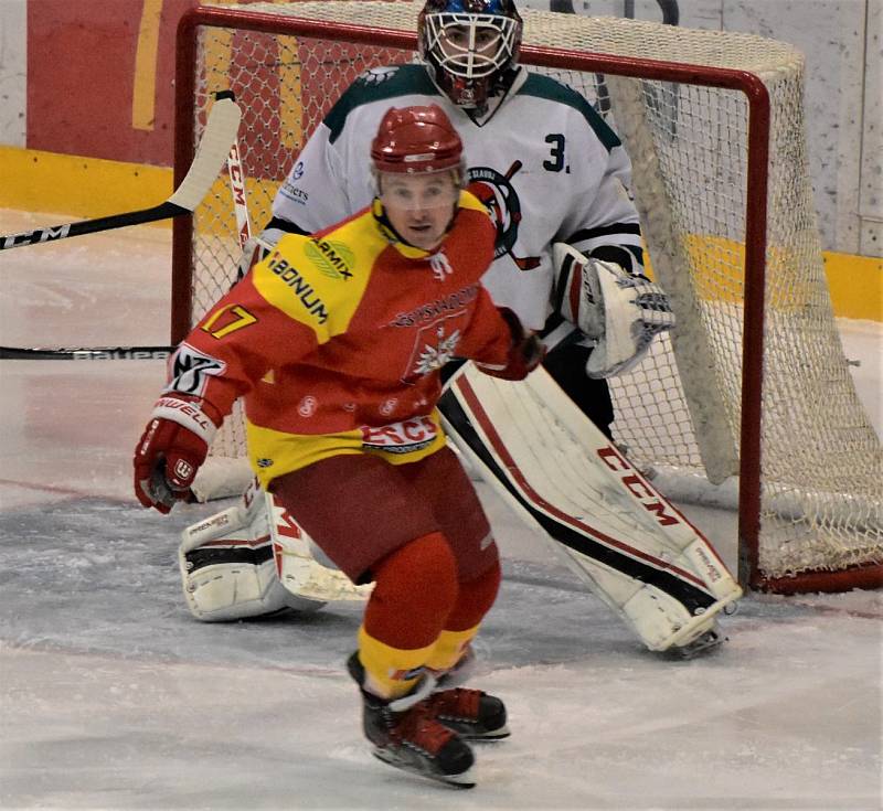 KL muži – 11. kolo: TJ Sokol Radomyšl (červené dresy) – HC Slavoj Český Krumlov 1:4 (1:1, 0:2, 0:1).