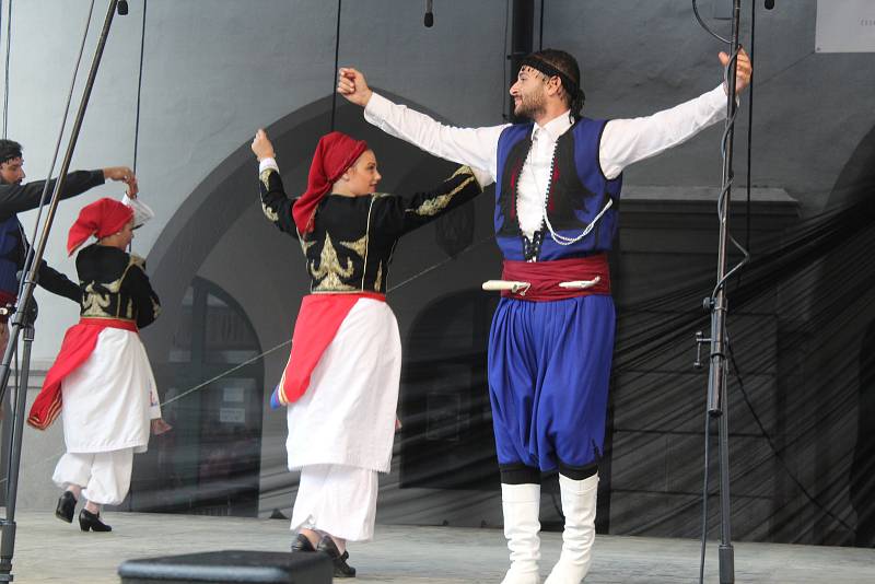 Na Mezinárodním folklórním festivalu v Českém Krumlově vystoupil také soubor z Řecka.