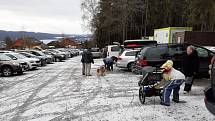 Ve Skiareálu Lipno zahájili v neděli 5. prosince 2021 další lyžařskou sezónu.