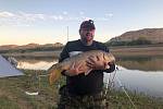 Martin Hladík z Větřní s partou vyrazil rybařit na řeku Ebro do Španělska.