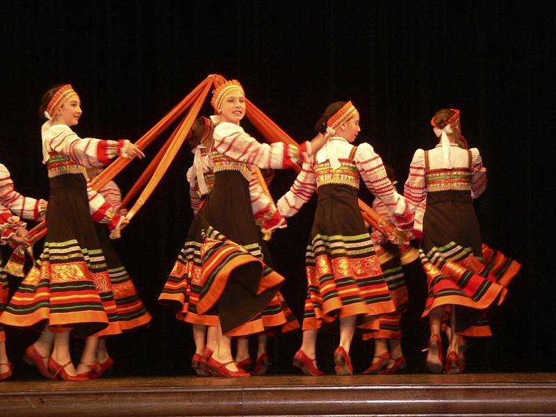 Mezinárodní festival umění nazvaný Česko-ruský dialog českokrumlovském divadle.