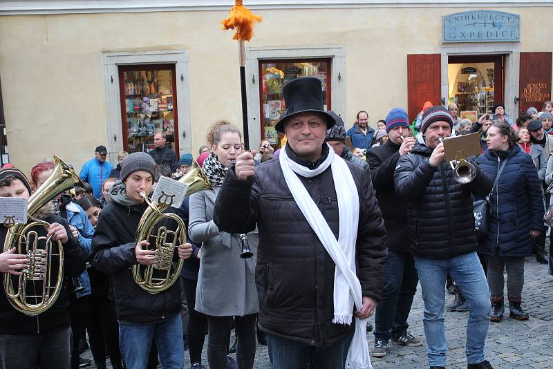 Masopustní průvod v Českém Krumlově v roce 2020. Konal se v režii Základní umělecké školy.