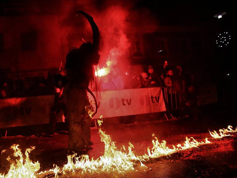 Kaplici po roce opět navštívili Krampusáci.