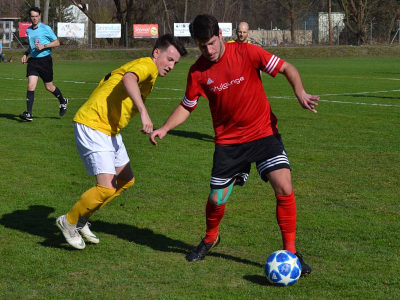 I.A třída (skupina A) – 15. kolo: SK Větřní (červené dresy) – SK Lhenice 1:3 (0:3).