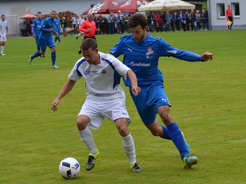 I.B třída - 2. kolo (1. hrané): Vltavan Loučovice (bílé dresy) - FC Šumava Frymburk 4:2 (0:1).