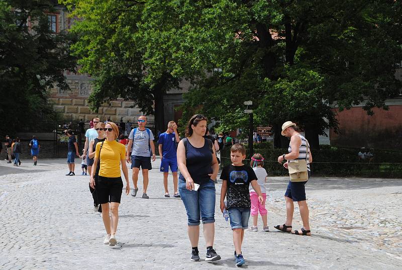 Český Krumlov o prodlouženém červencovém víkendu.