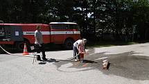 Dětský den přichystali hasiči z Prostředních Svinců spolu s hasiči dolnotřebonínskými.