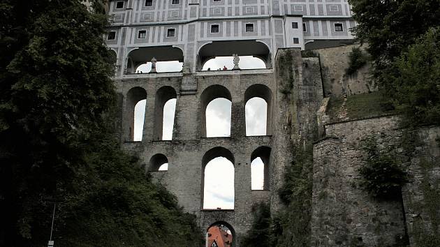 Plášťový most krumlovského zámku.