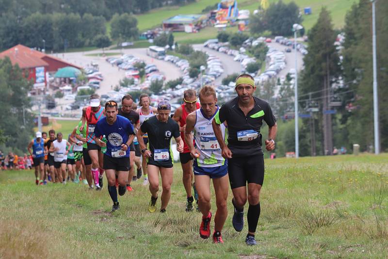 Lipno Sport Fest 2019 v sobotu zahájil půlmaraton v rámci Mizuno Trail Running Cupu 2019.