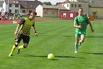 Fotbalová příprava: TJ Tatran Lomnice nad Lužnicí (zelené dresy) – FK Spartak Kaplice 0:3 (0:3).