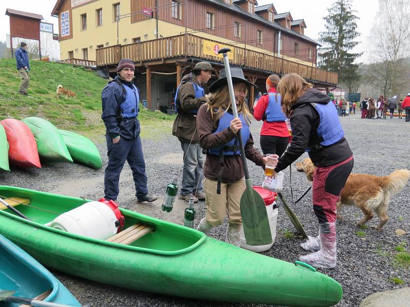 Odemykání Vltavy 2016 ve Vyšším Brodě. 