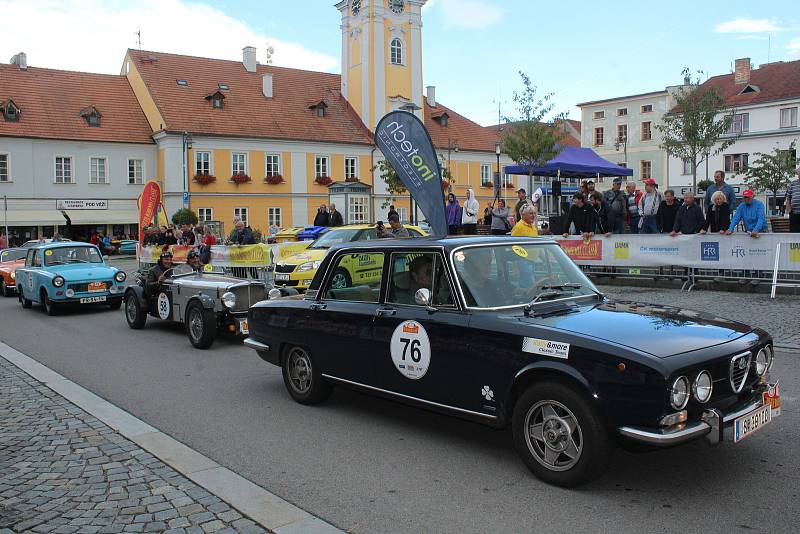 Grand Prix Kaplice v sobotu odpoledne ovládla centrum města.