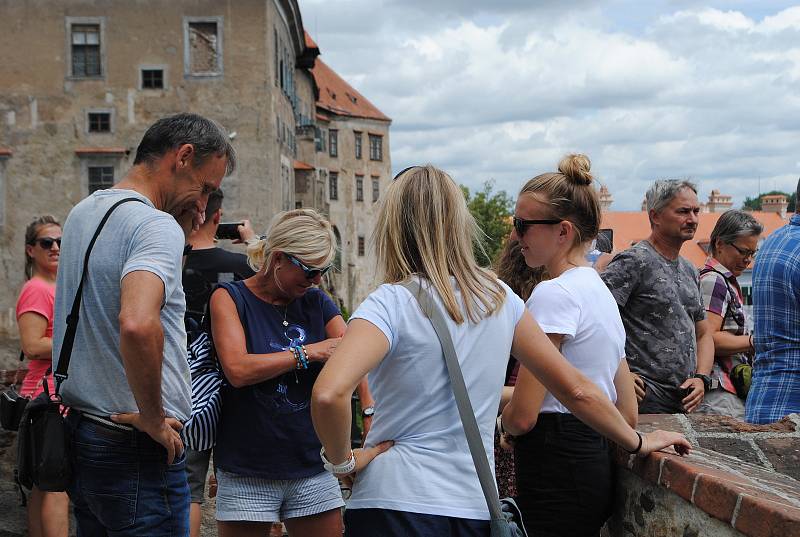 Český Krumlov o prodlouženém červencovém víkendu.