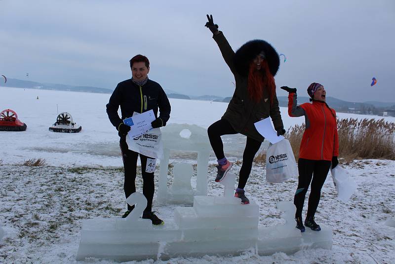 Lipno Ice Marathon prověřil na osm desítek borců, kteří nejsou z cukru.